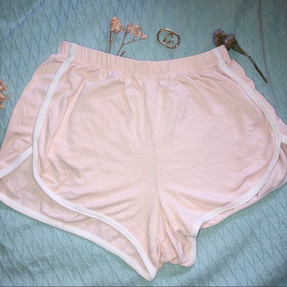 John colt brandy Melville baby pink shorts - Picture 1 of 2